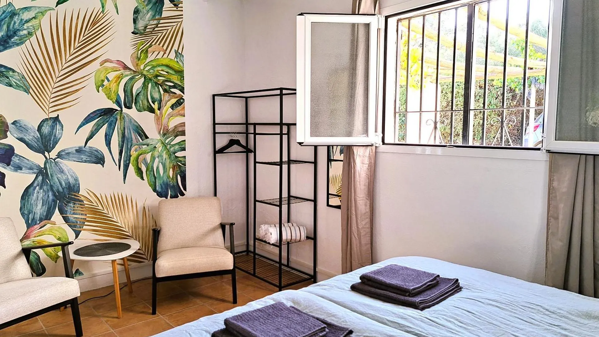 Finca Franca - Nudist Resort - Adults Only Villanueva del Trabuco Bed & Breakfast