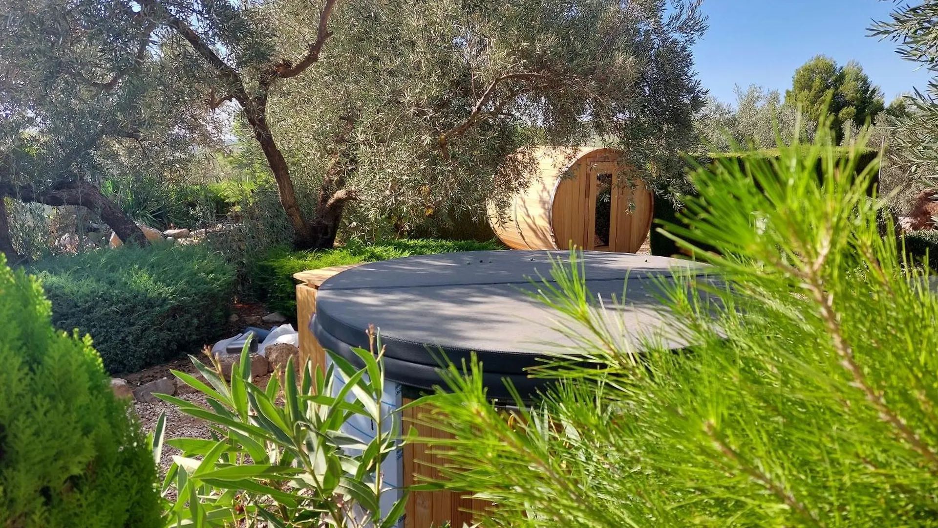 Finca Franca - Nudist Resort - Adults Only Villanueva del Trabuco Bed & Breakfast